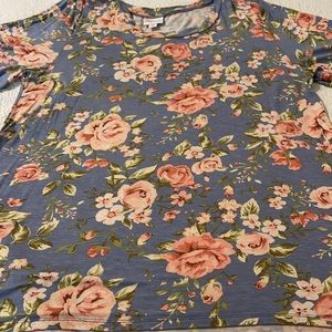 Lularoe boyfriend tee